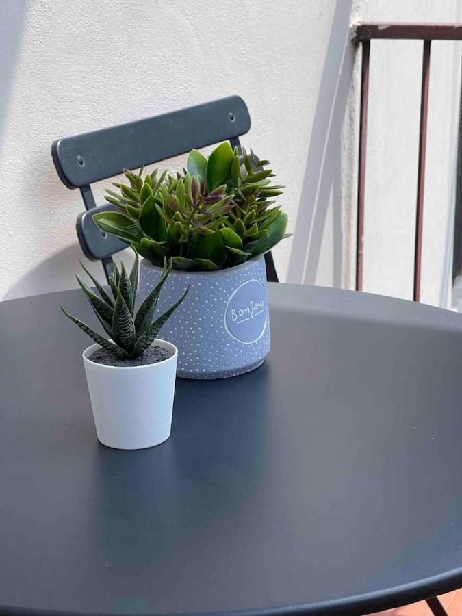 Lotus Home Eleganza E Accoglienza A มานโตวา ภายนอก รูปภาพ